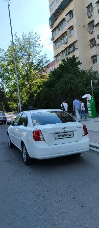 Chevrolet Lacetti,  3 позиция