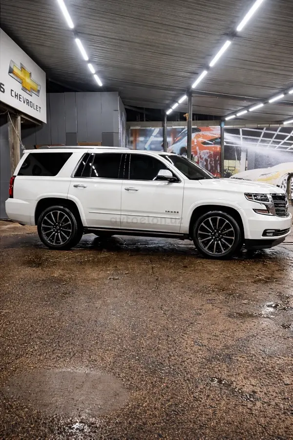 Chevrolet Tahoe 2020 — 2
