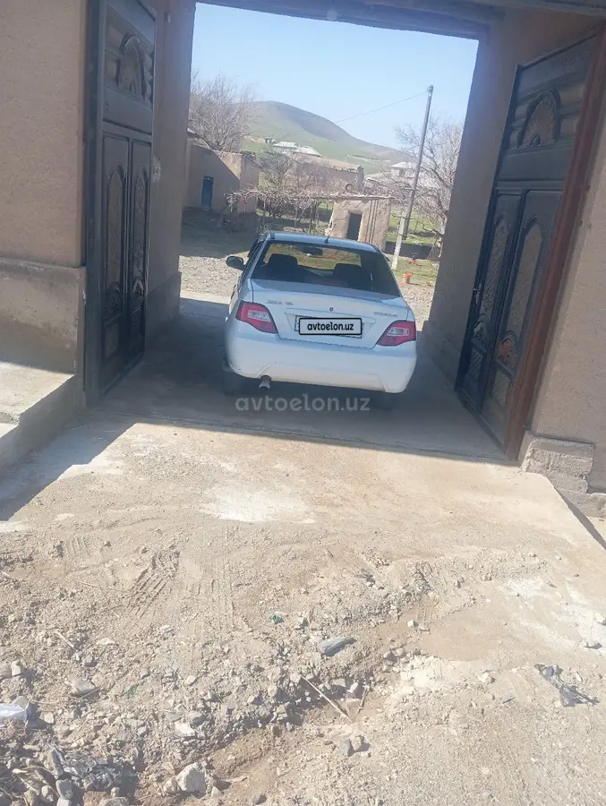 Daewoo Nexia II — 3