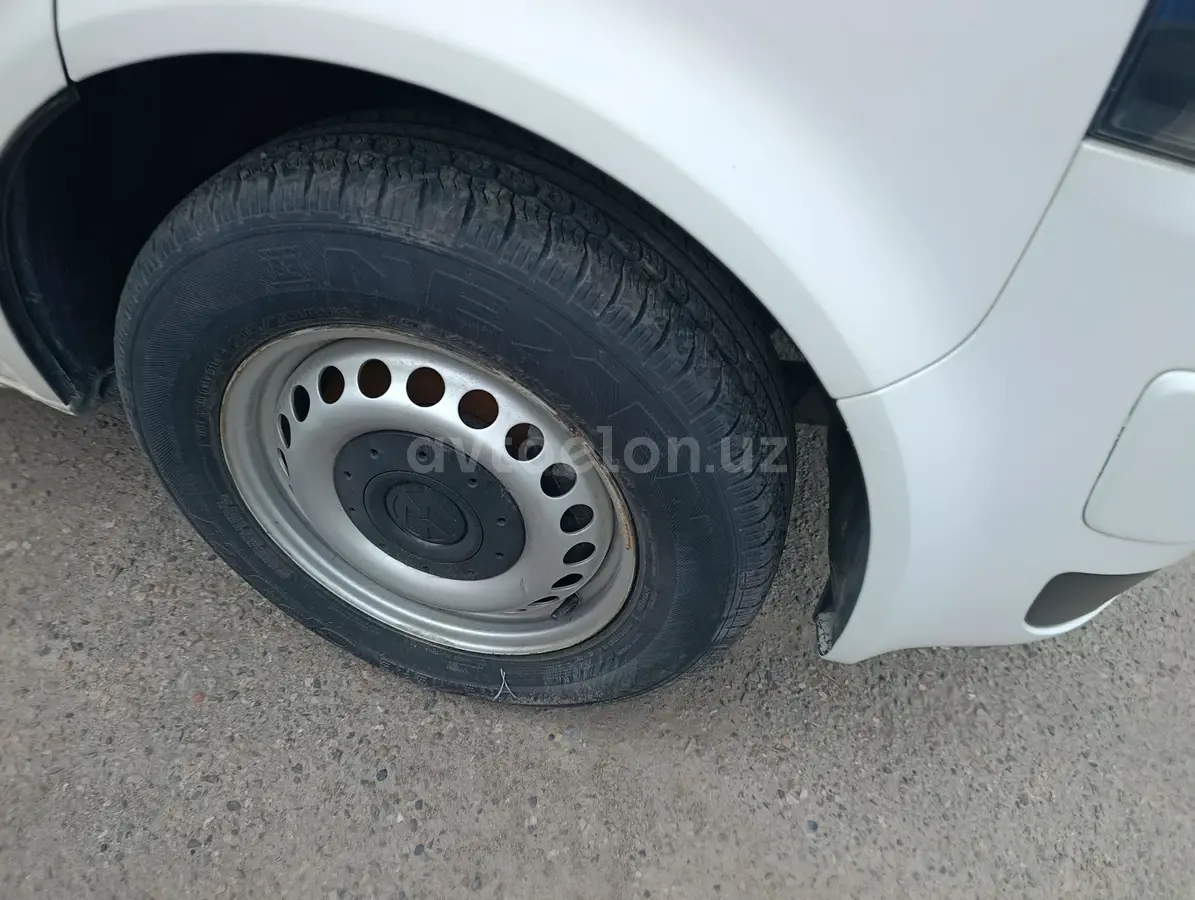 Volkswagen Transporter — 2