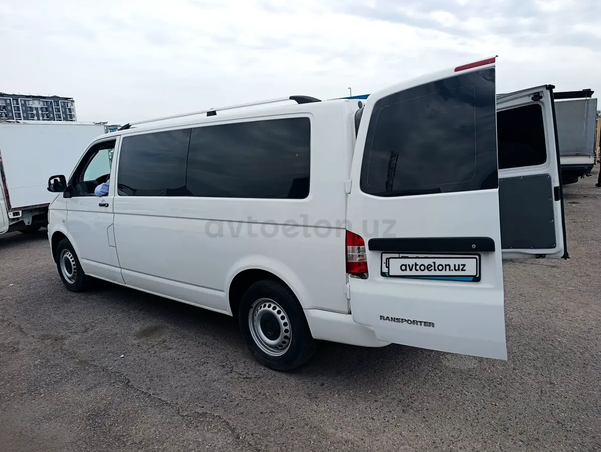 Volkswagen Transporter — 3