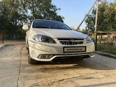 Белый Chevrolet Gentra, 1 позиция 2021 года, КПП Механика, в Ташкент за 13 000 y.e. id4074066