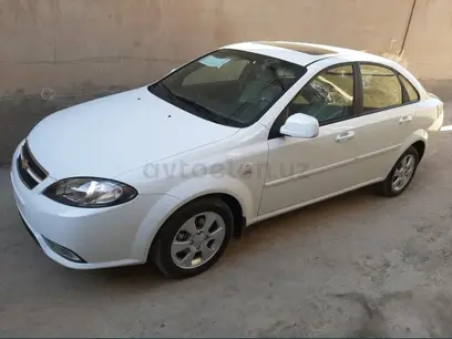 Белый Chevrolet Gentra, 3 позиция 2021 года, КПП Автомат, в Андижан за 13 500 y.e. id4986396