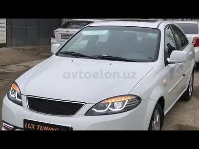 Белый Chevrolet Gentra, 3 позиция 2018 года, КПП Автомат, в Бухара за 11 500 y.e. id5122187