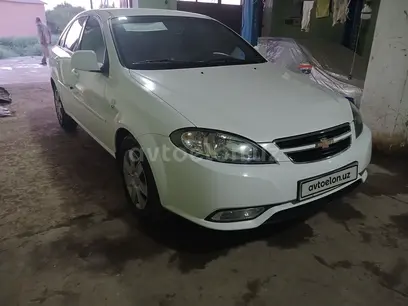 Белый Chevrolet Gentra, 1 позиция Газ-бензин 2018 года, КПП Механика, в Багатский район за ~10 114 y.e. id5216791