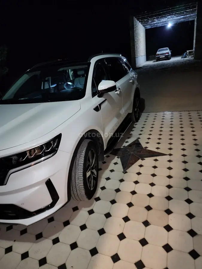 Kia Sorento — 4