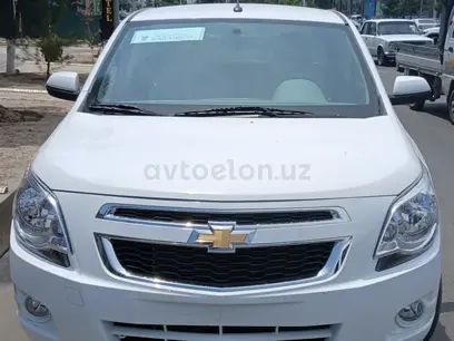 Белый Chevrolet Cobalt, 4 позиция 2024 года, КПП Автомат, в Мингбулакский район за 12 700 y.e. id5161080