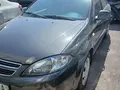 Мокрый асфальт Chevrolet Lacetti, 1 позиция 2020 года, КПП Механика, в Ташкент за 9 000 y.e. id6740323