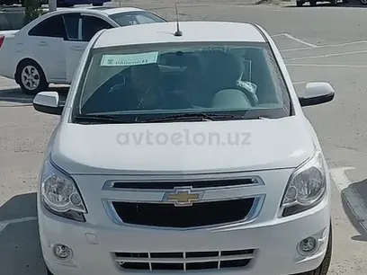 Белый Chevrolet Cobalt, 4 позиция 2023 года, КПП Автомат, в Бухара за 12 100 y.e. id5172023