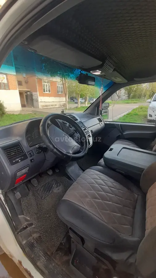 Mercedes-Benz Vito — 2