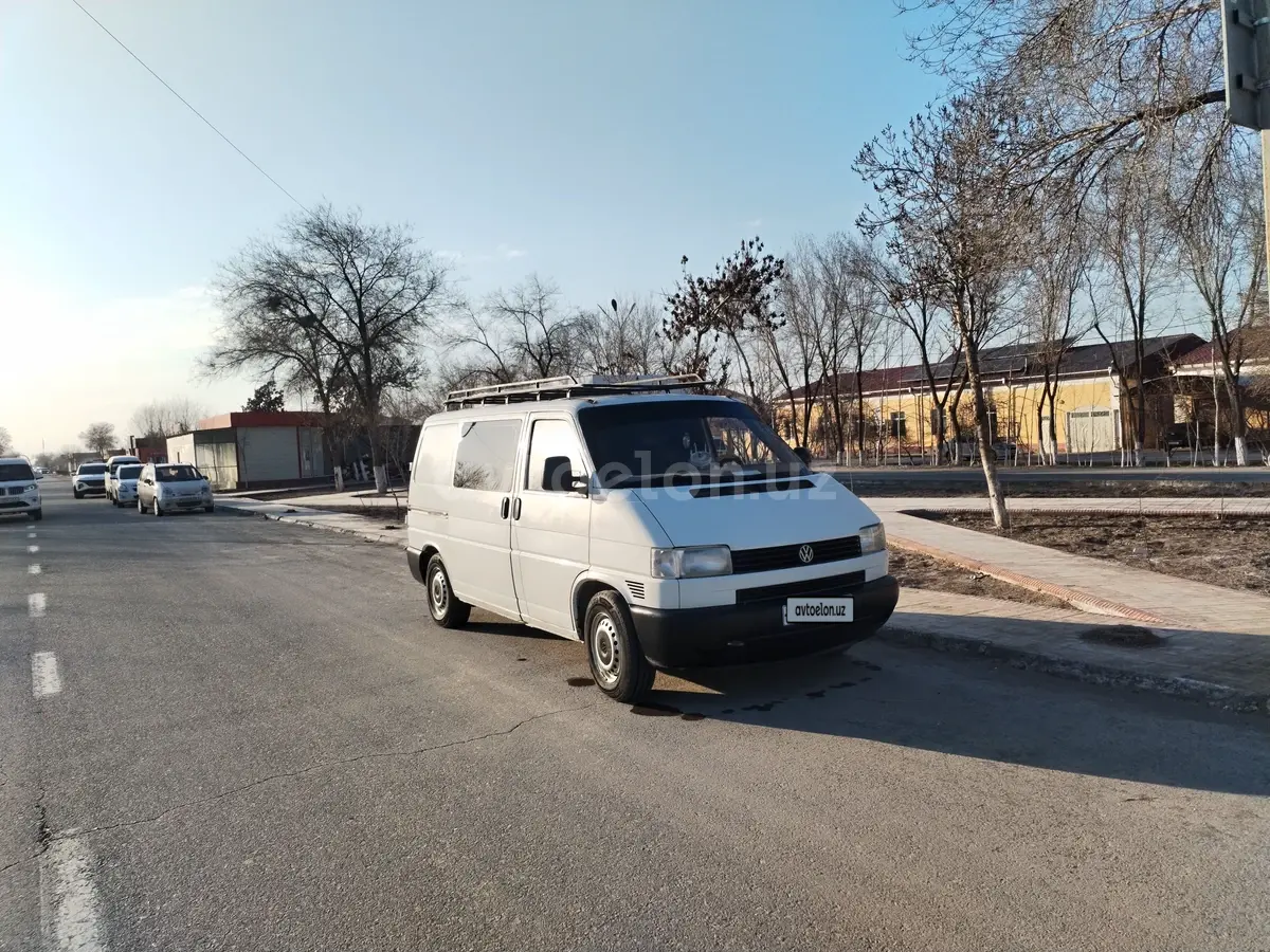 Volkswagen Transporter — 3