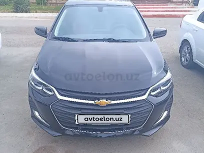 Chevrolet Onix 2023 года, в Папский район за 15 700 y.e. id5088229