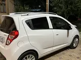Белый Chevrolet Spark, 4 позиция 2022 года, КПП Автомат, в Ташкент за 10 100 y.e. id5183624, Фото №1