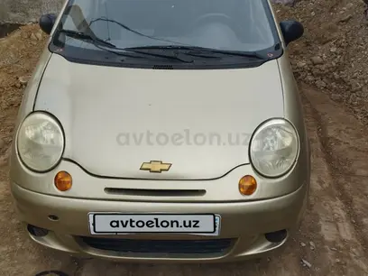 Жёлто-зеленый Chevrolet Matiz, 1 позиция 2008 года, КПП Механика, в Байсунский район за 2 800 y.e. id5165063