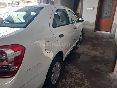 Белый Chevrolet Cobalt, 2 евро позиция 2014 года, КПП Механика, в Наманган за 8 700 y.e. id5160348