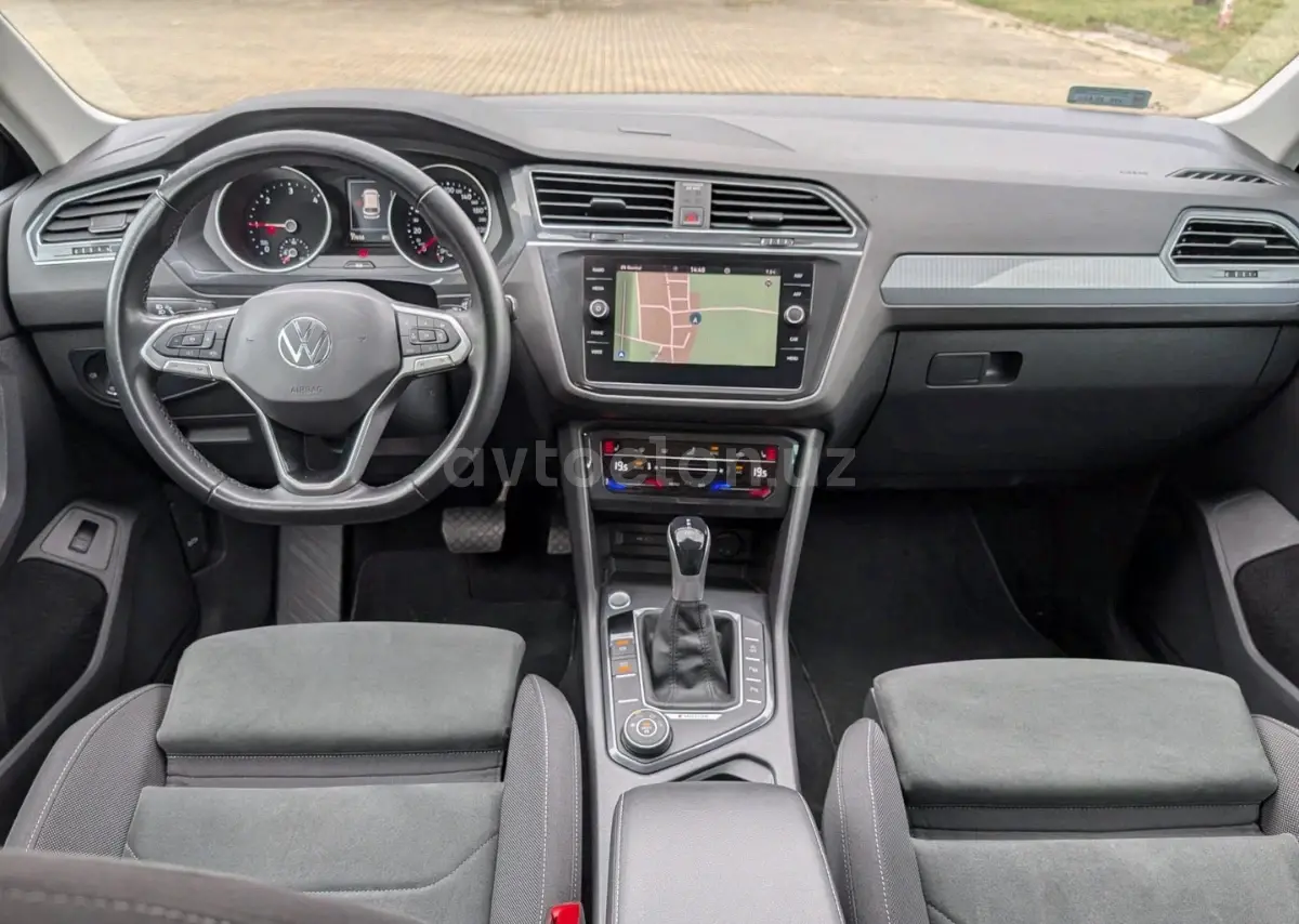 Volkswagen Tiguan — 10