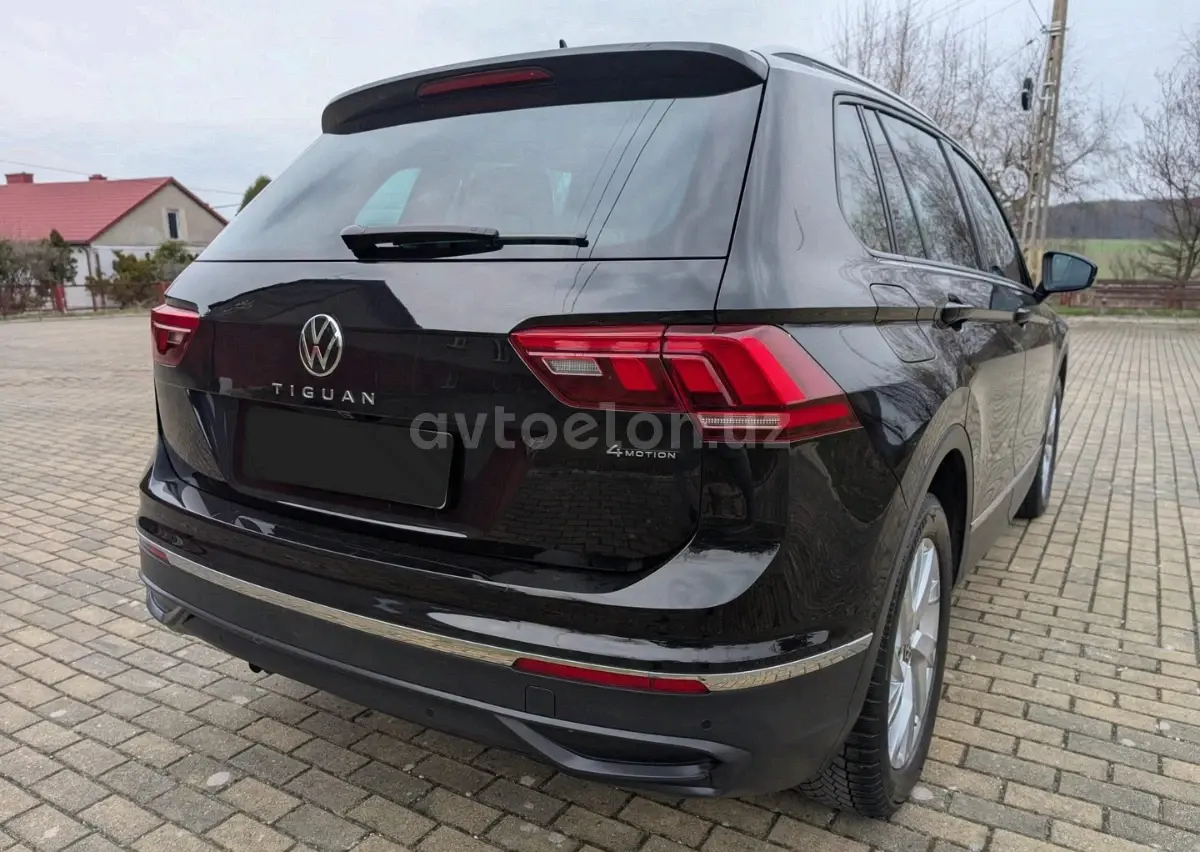 Volkswagen Tiguan — 4