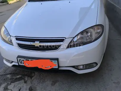 Белый Chevrolet Gentra, 2 позиция 2015 года, КПП Механика, в Ташкент за 9 100 y.e. id5151268