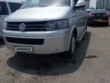 Серебристый Volkswagen Caravelle 2010 года, КПП Механика, в Ташкент за 30 000 y.e. id6374361, Фото №1