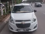 Белый Chevrolet Spark, 2 позиция 2019 года, КПП Механика, в Термез за ~7 885 y.e. id5025184, Фото №1