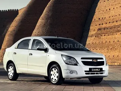 Белый Chevrolet Cobalt, 4 позиция 2024 года, КПП Механика, в Хазараспский район за 13 000 y.e. id4998687