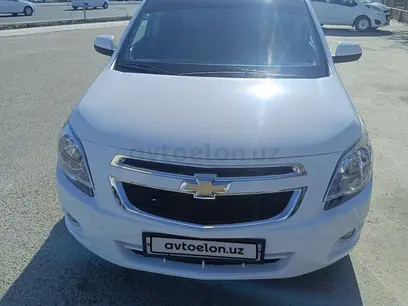 Белый Chevrolet Cobalt, 4 позиция 2022 года, КПП Автомат, в Бухара за 11 700 y.e. id5173010