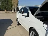 Белый Chevrolet Nexia 3, 2 позиция 2019 года, КПП Механика, в Карши за ~8 283 y.e. id6602185, Фото №1