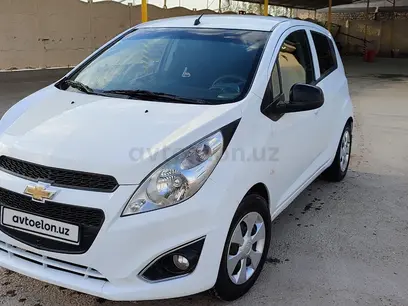 Белый Chevrolet Spark, 2 позиция 2019 года, КПП Механика, в Бухара за 7 400 y.e. id4922734