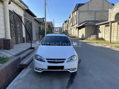 Белый Chevrolet Gentra, 3 позиция 2021 года, КПП Автомат, в Ташкент за 13 300 y.e. id5180432