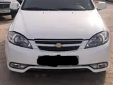 Белый Chevrolet Gentra, 2 позиция 2022 года, КПП Механика, в Самарканд за 12 500 y.e. id4422239, Фото №1
