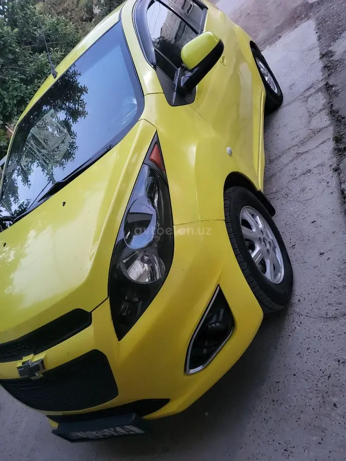 Chevrolet Spark 2015