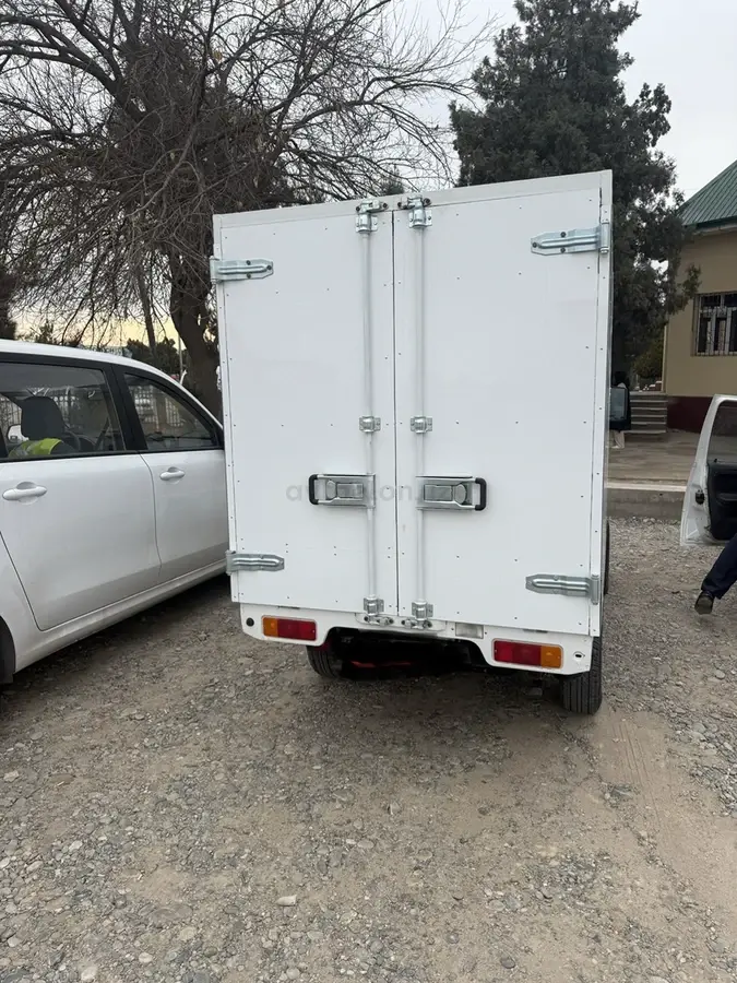 Chevrolet Labo 2023 — 3