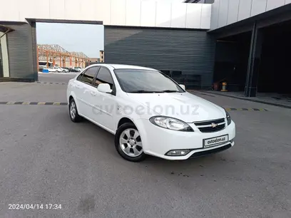 Белый Chevrolet Gentra, 1 позиция 2017 года, КПП Механика, в Ташкент за 9 200 y.e. id4958343