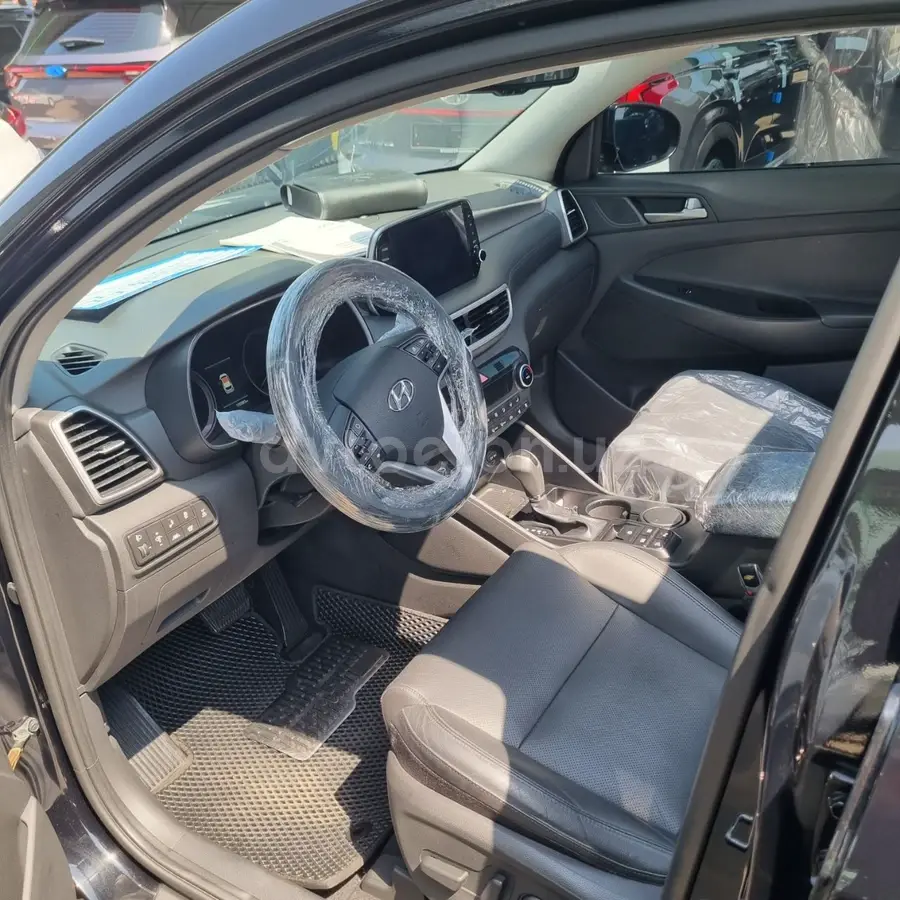 Hyundai Tucson — 4