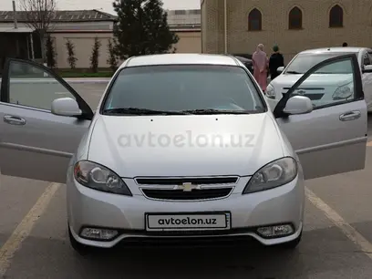 Серый Chevrolet Gentra, 1 позиция 2015 года, КПП Автомат, в Ташкент за ~11 050 y.e. id4925055