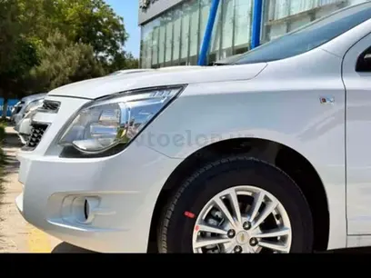 Белый Chevrolet Cobalt, 4 позиция 2024 года, КПП Автомат, в Ургенч за ~12 914 y.e. id4946552
