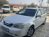Белый Chevrolet Lacetti, 2 позиция 2012 года, КПП Механика, в Коканд за 6 100 y.e. id6762333, Фото №1