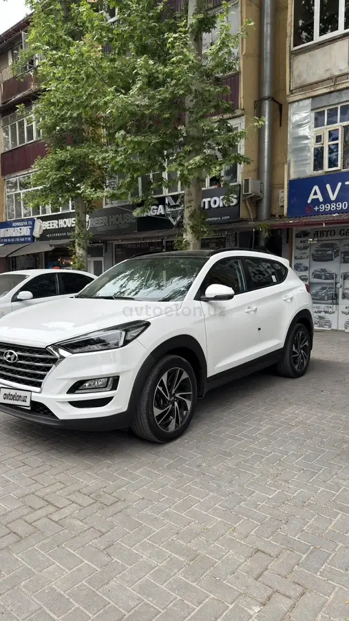 Hyundai Tucson — 2