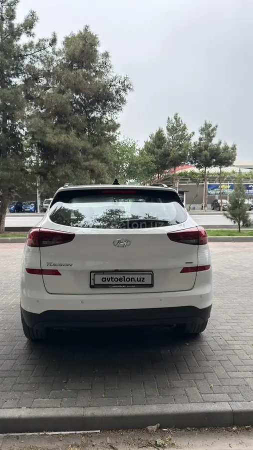 Hyundai Tucson — 5