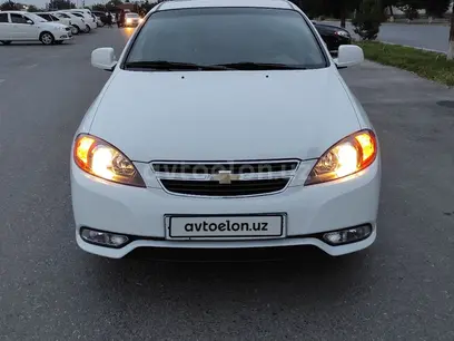 Белый Chevrolet Gentra, 3 позиция 2021 года, КПП Автомат, в Фергана за 13 200 y.e. id5202106