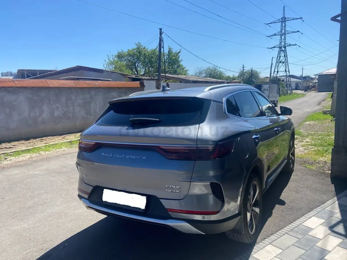 BYD Song Plus DM-i — 4