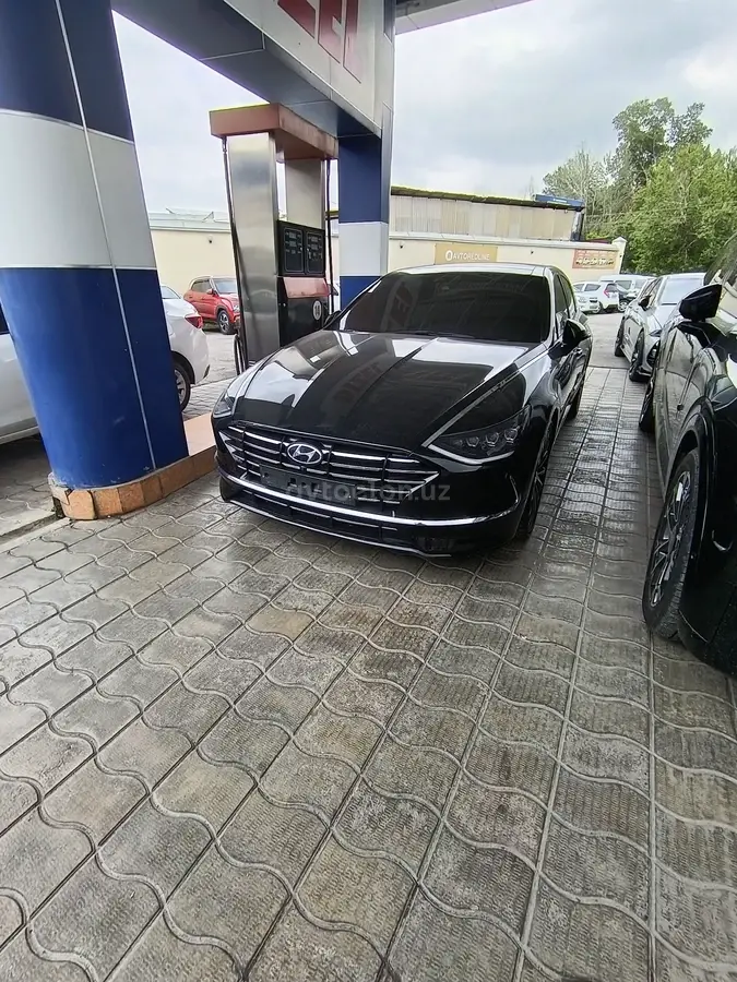 Hyundai Sonata 2022 — 2