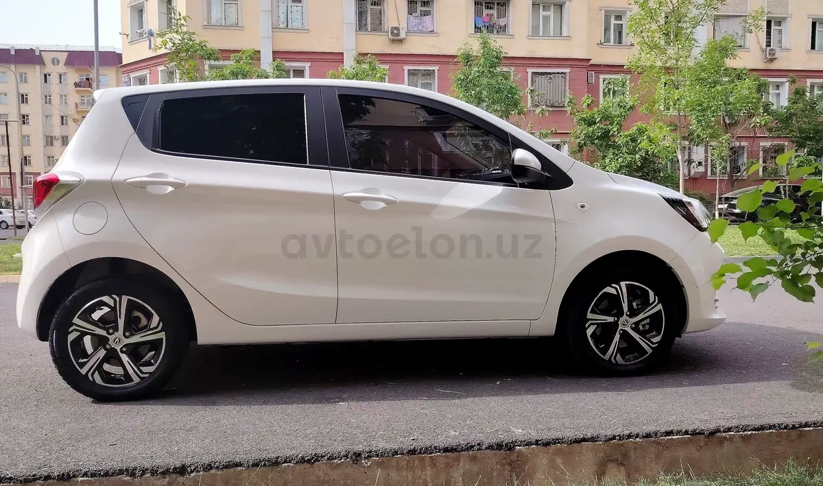 Changan Benben E-Star — 4