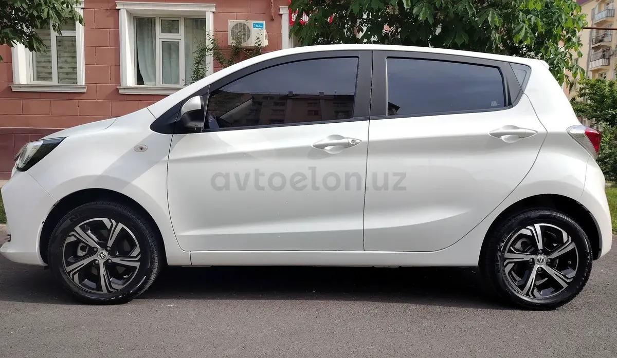 Changan Benben E-Star — 5