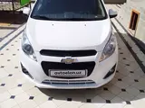 Белый Chevrolet Spark, 2 позиция 2018 года, КПП Механика, в Наманган за 6 800 y.e. id5228494, Фото №1