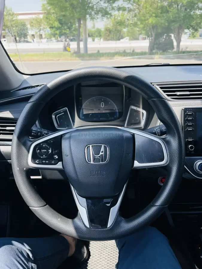 Honda Crider — 8