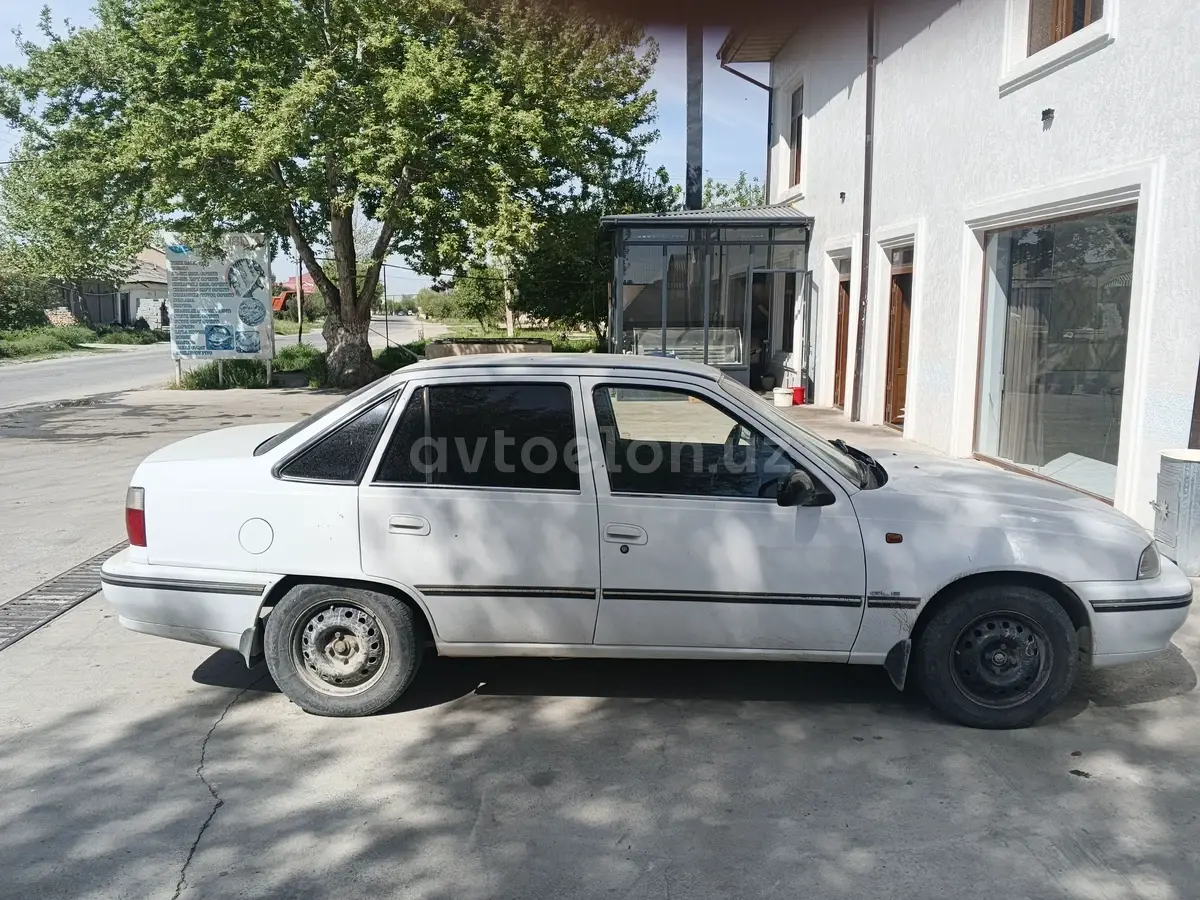 Daewoo Nexia — 4