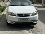 Белый Chevrolet Gentra, 2 позиция 2022 года, КПП Механика, в Самарканд за 12 750 y.e. id5035629, Фото №1