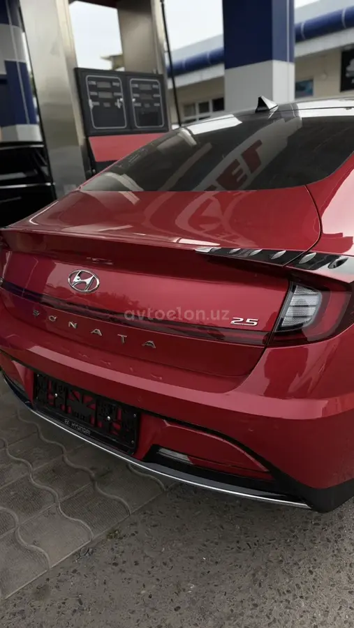 Hyundai Sonata — 3