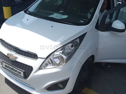 Белый Chevrolet Spark 2019 года, КПП Автомат, в Ташкент за 8 200 y.e. id5214538